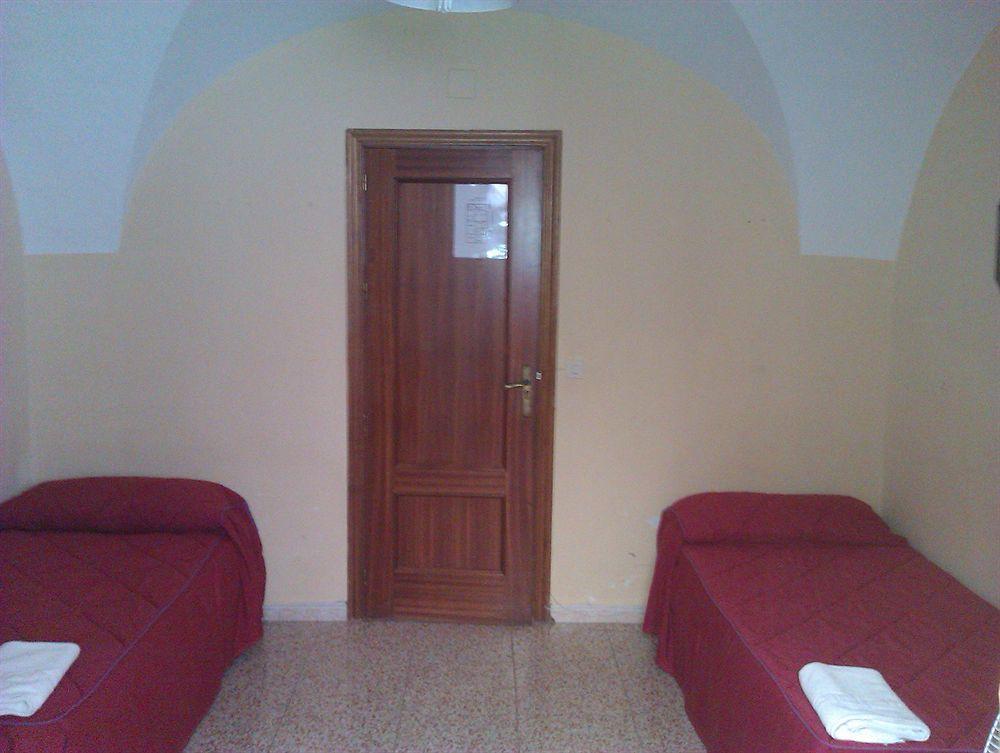 Pension El Cesar Касерес Екстер'єр фото